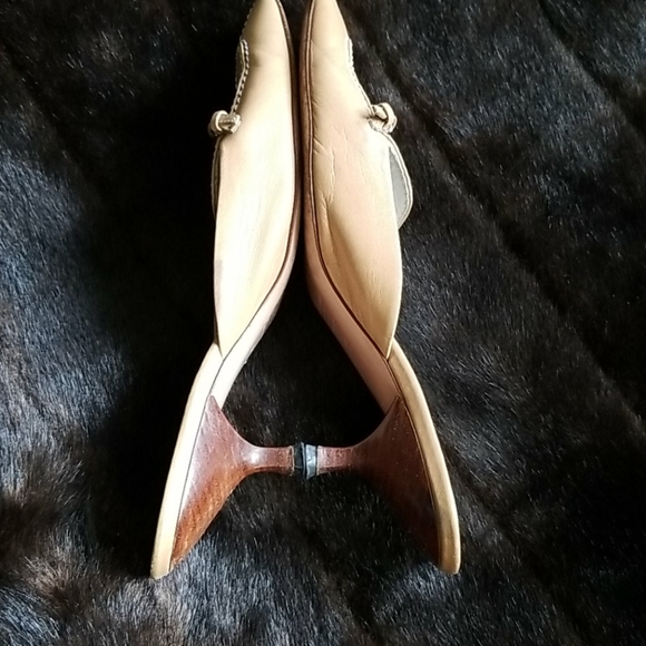 PRADA SHOES - Picture 3 of 6